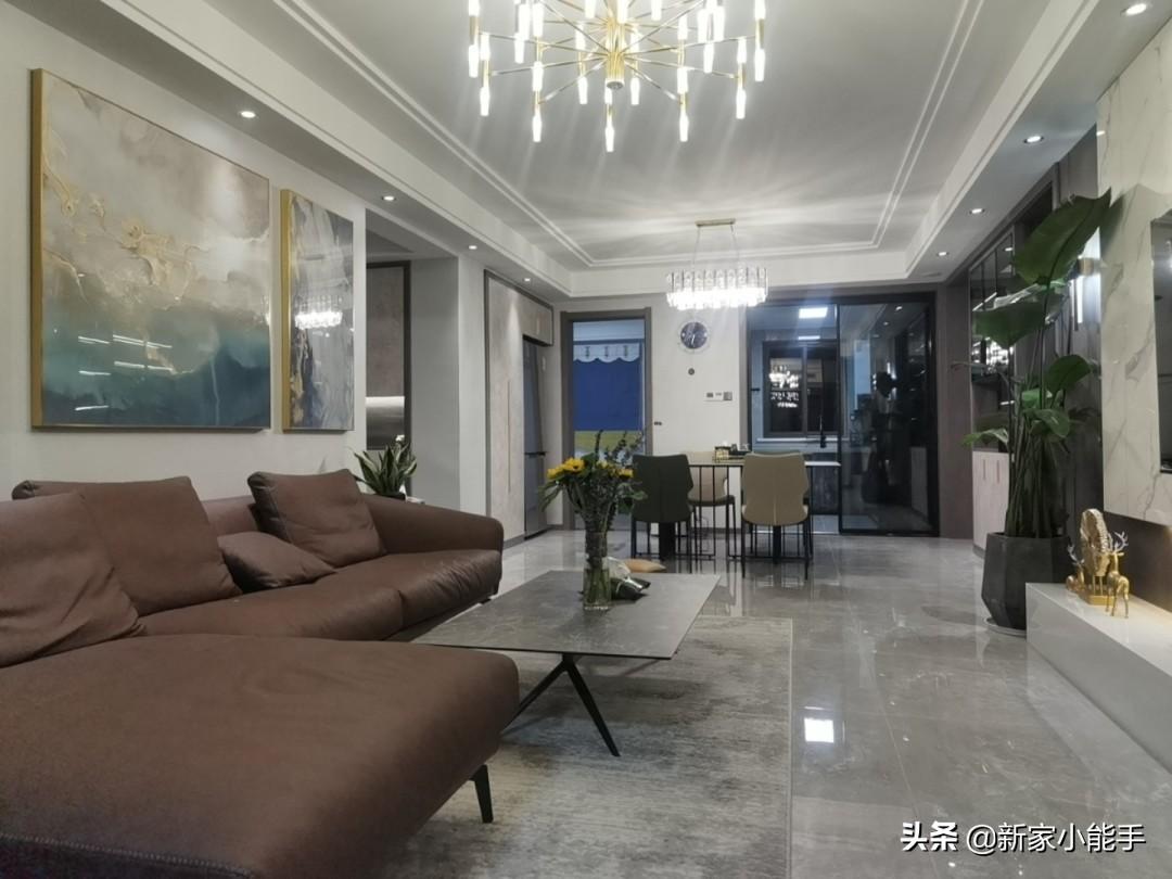 133平新房，裝修花了42萬(wàn)，全屋輕奢又大氣，一家人幸福入住