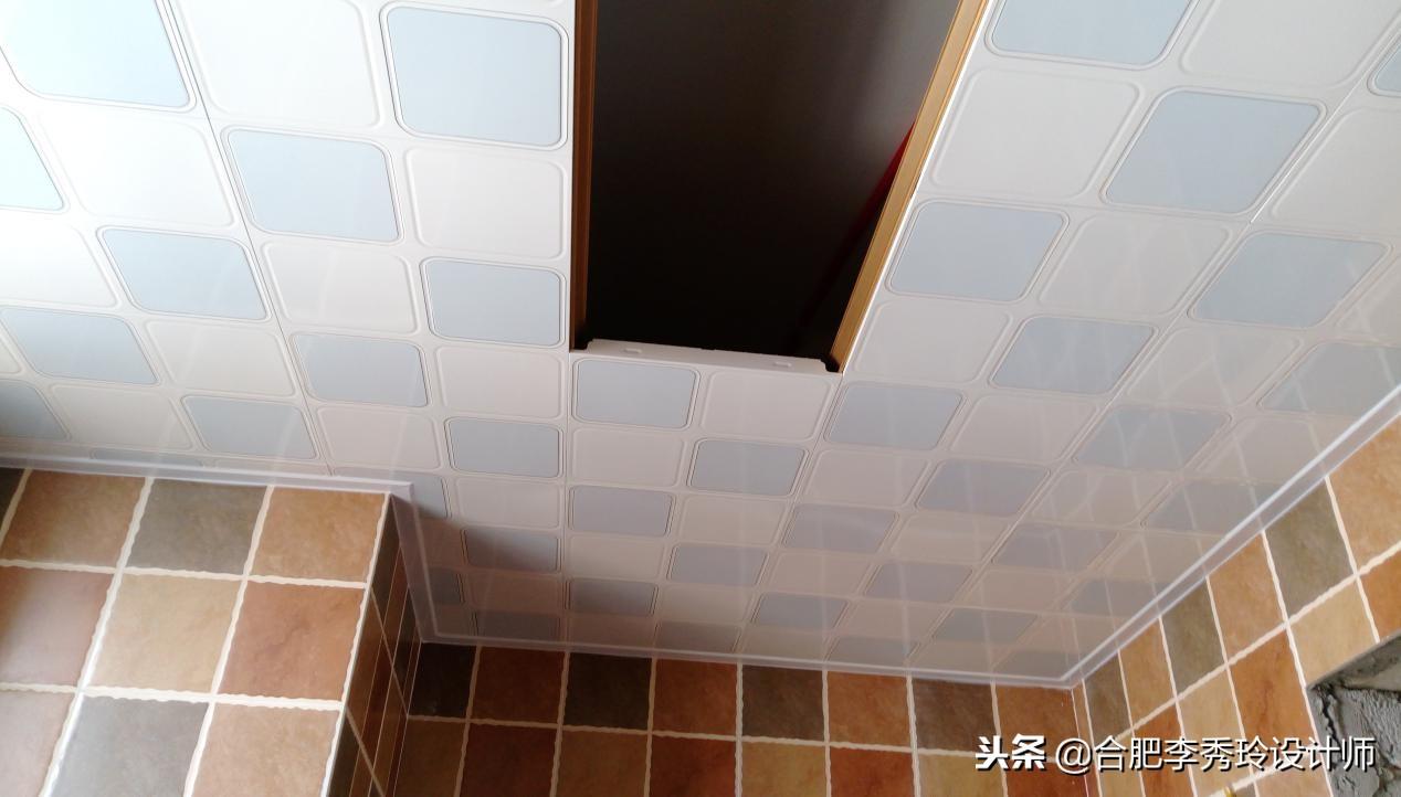老公衛(wèi)生間非做吊頂，預(yù)算都不夠了！機(jī)智選了這種材質(zhì)，便宜好看